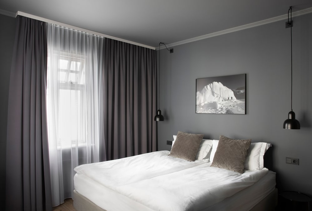 Standard, Double or Twin Bed