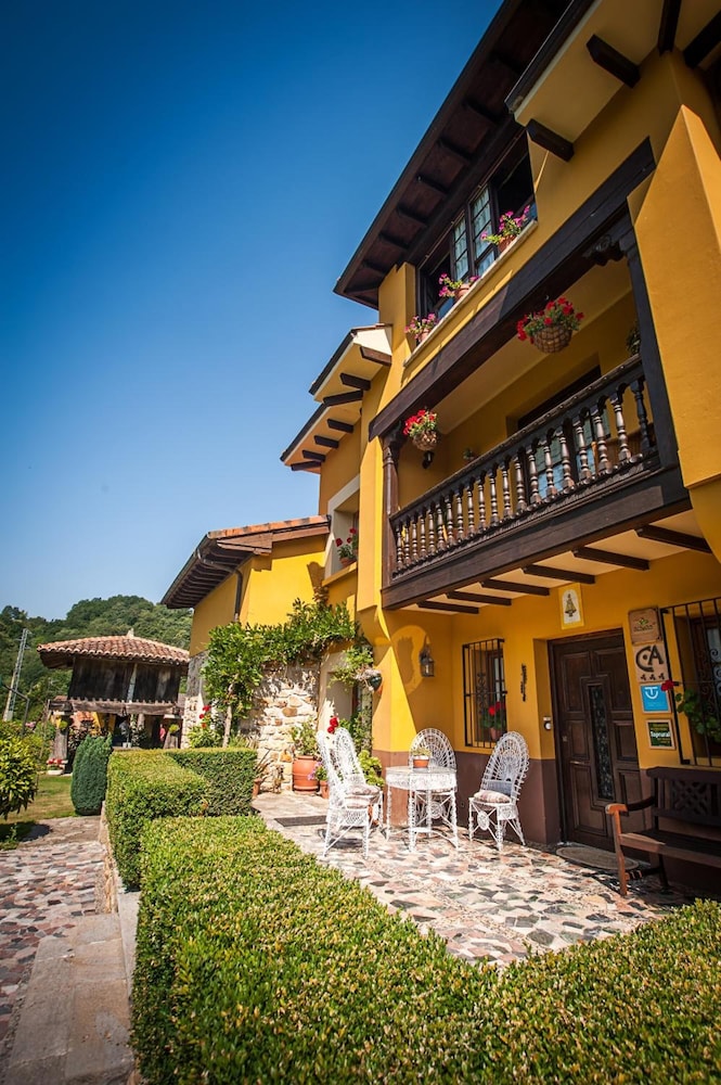 Casa De Aldea Riosol 4/36
