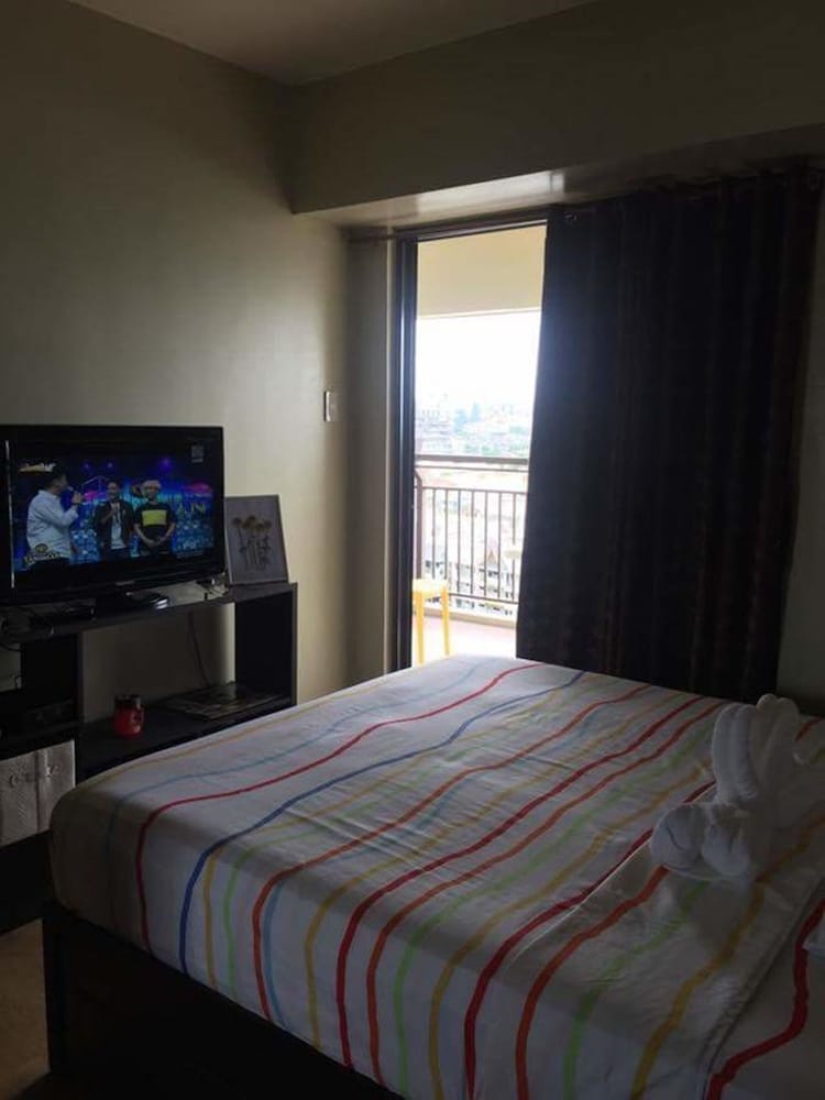 Your Home Away From Home Royal Palm 6/57