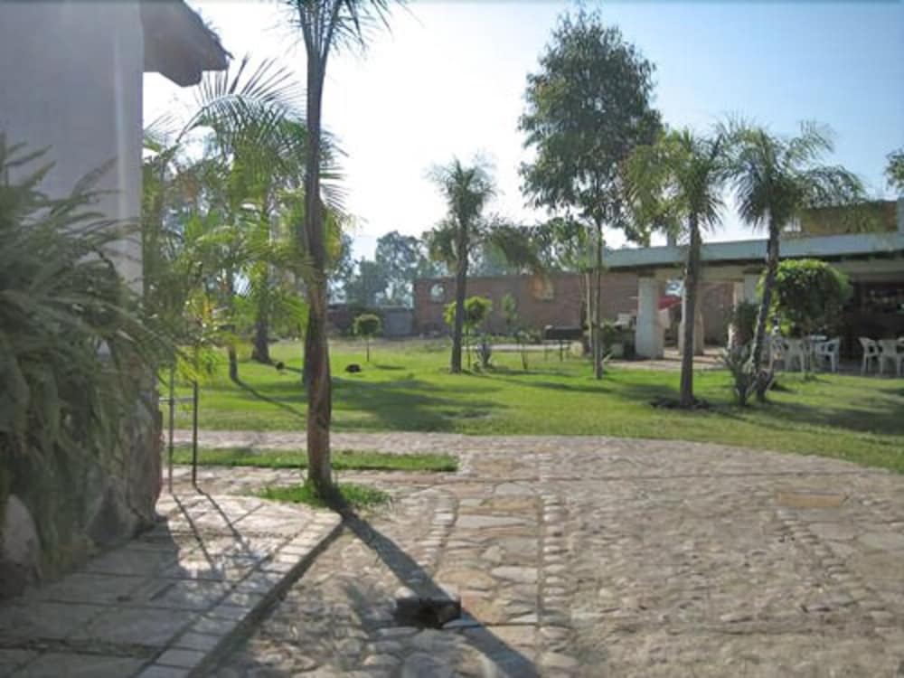 Hacienda la Puerta de Enmedio 12/56
