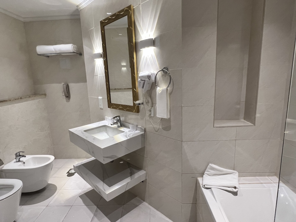 City Seasons Suites Dubai 54/60