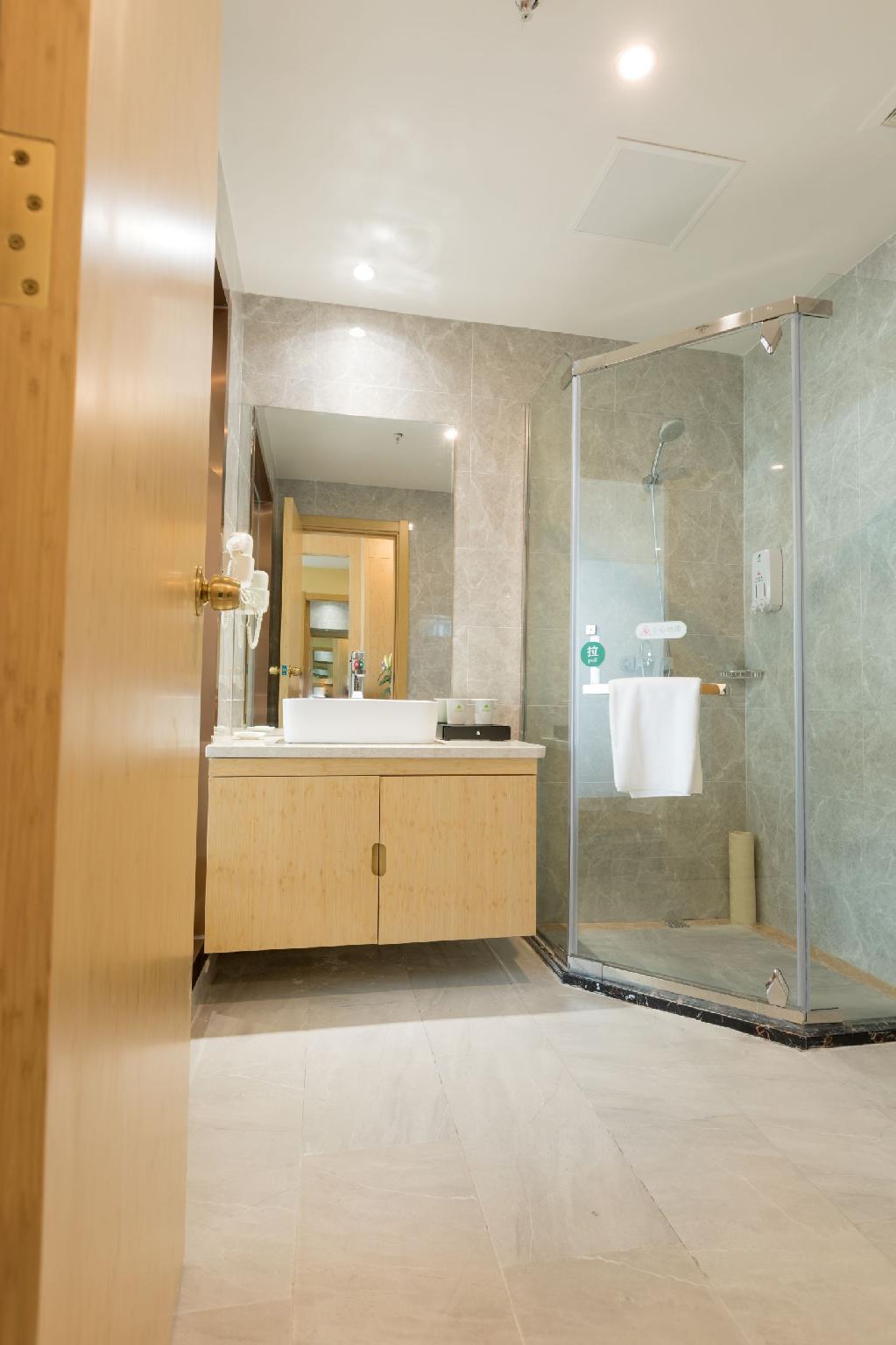 GreenTree Inn Taicang City Liuhe Town Tinghai Road 11/32