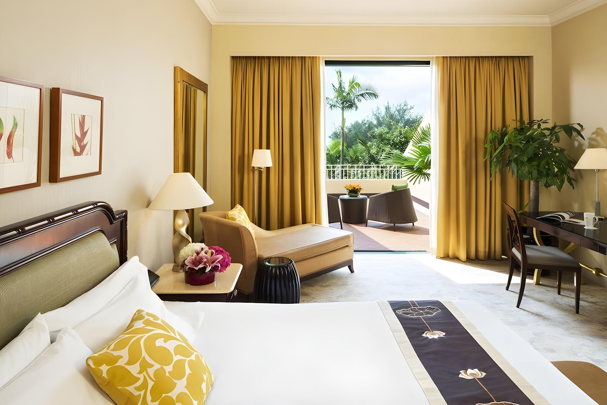 Superior, Twin Beds, Water Front