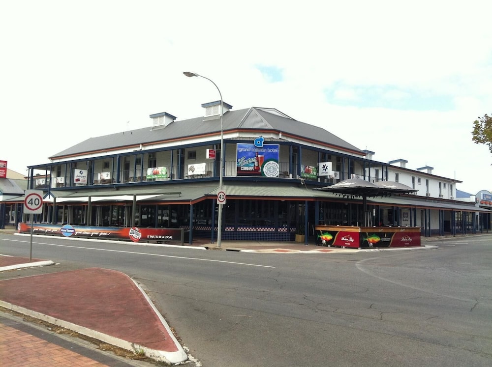 Grand Tasman Hotel 2/65