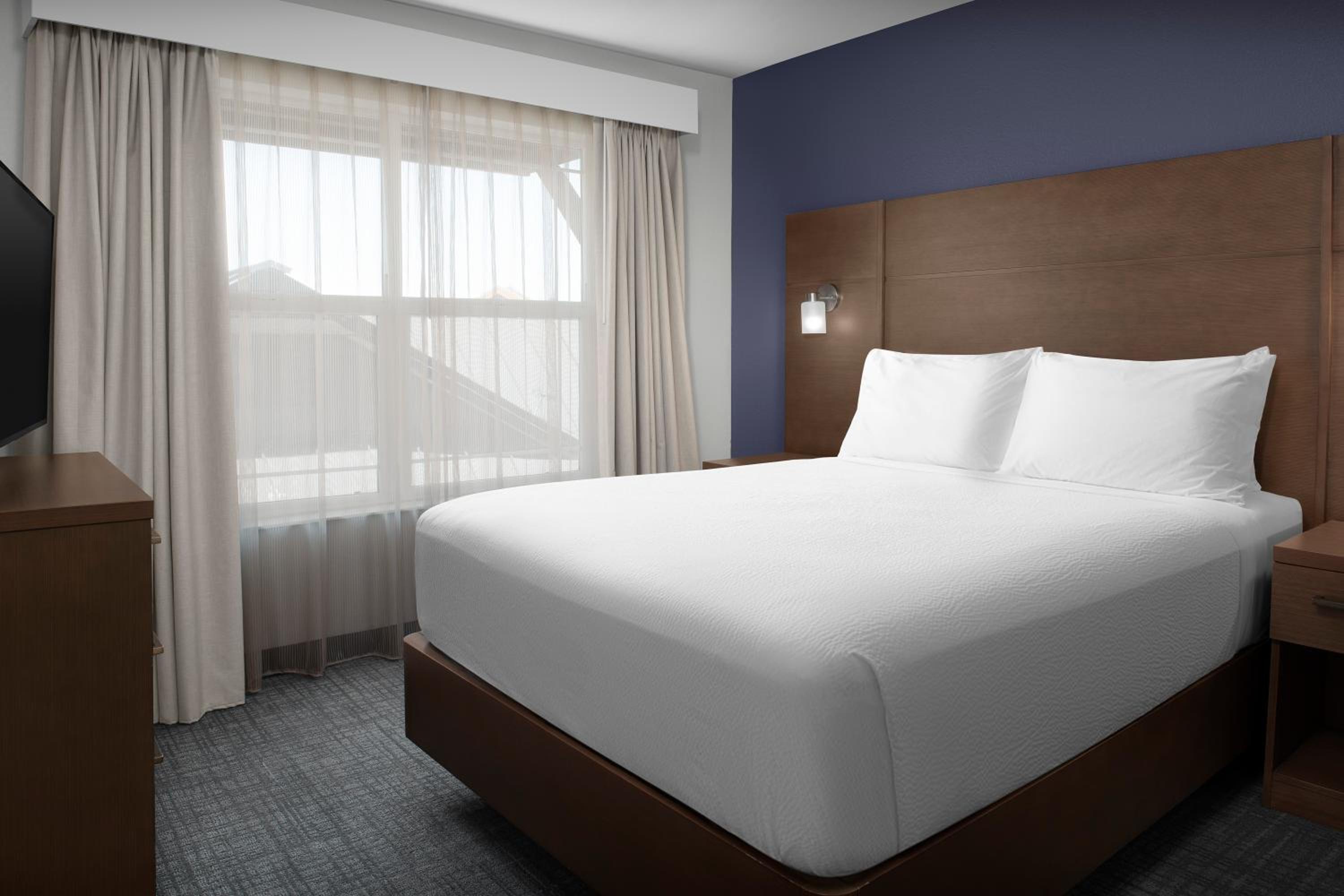 2 Bedrooms, Suite, King Bed, Residence Inn by Marriott Bozeman 2/4
