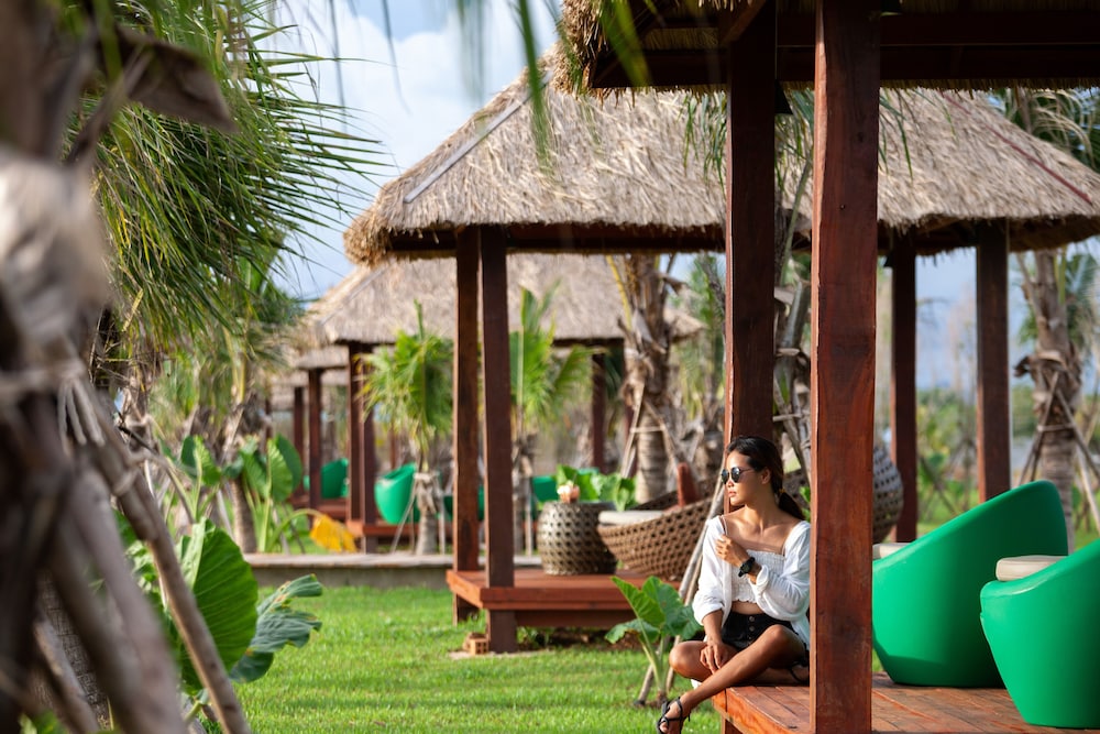Samanea Beach Resort 43/50