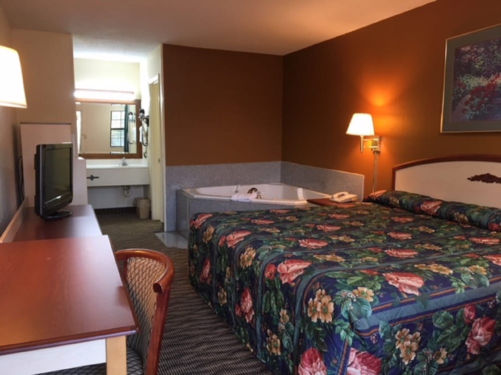 Budget Inn Talladega 18/61