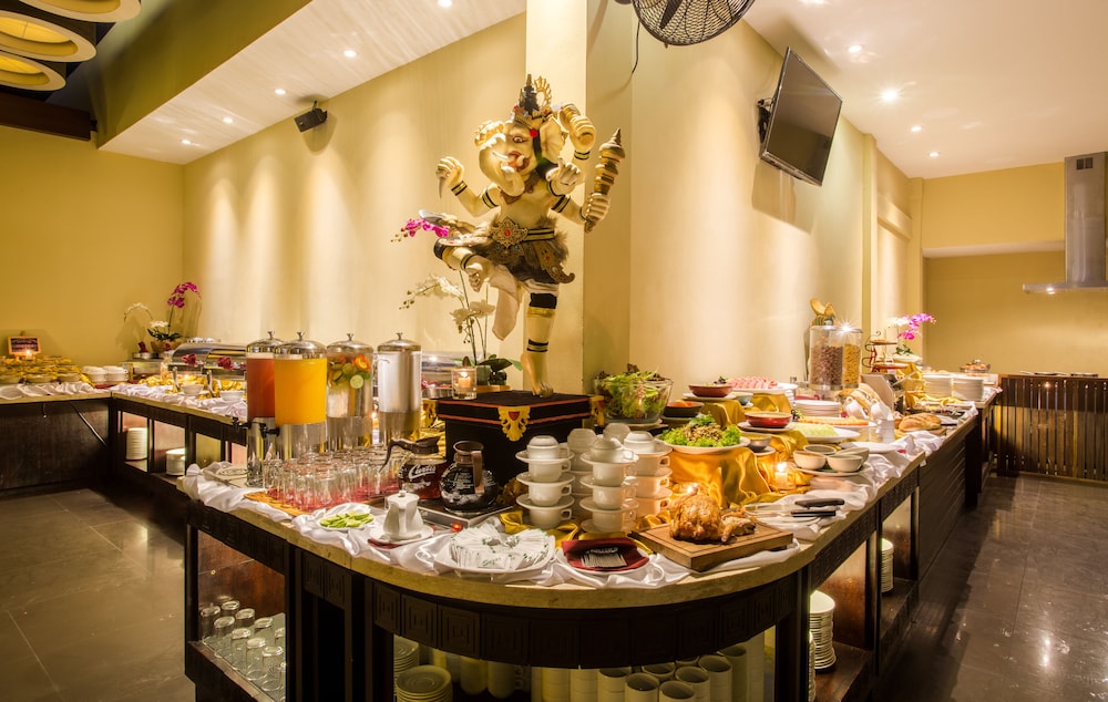 ADHI JAYA HOTEL 42/56