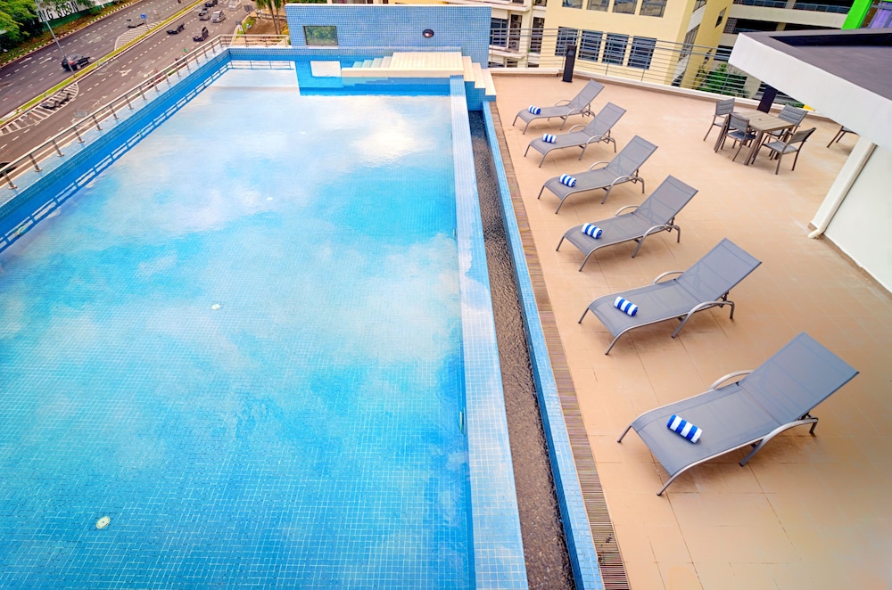 Bespoke Hotel Puchong 24/50