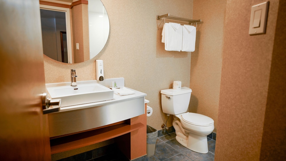 Hotel Lindbergh – Laurier Quebec 48/49