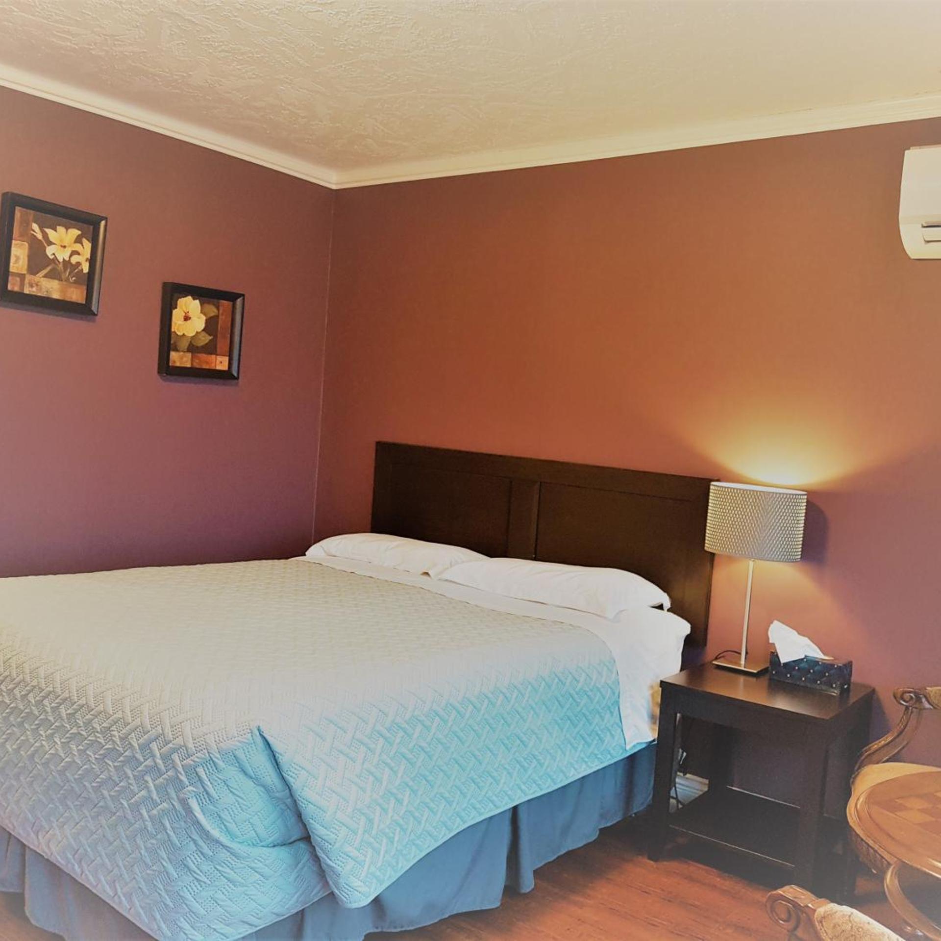 Westview Centre Motel 20/50