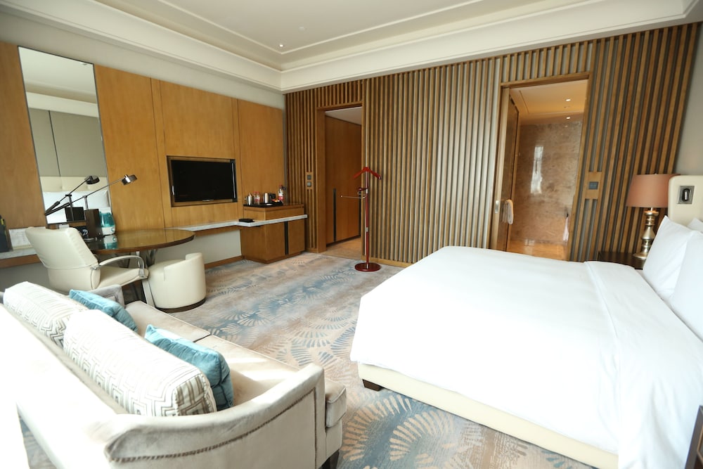 Hilton Urumqi 22/63