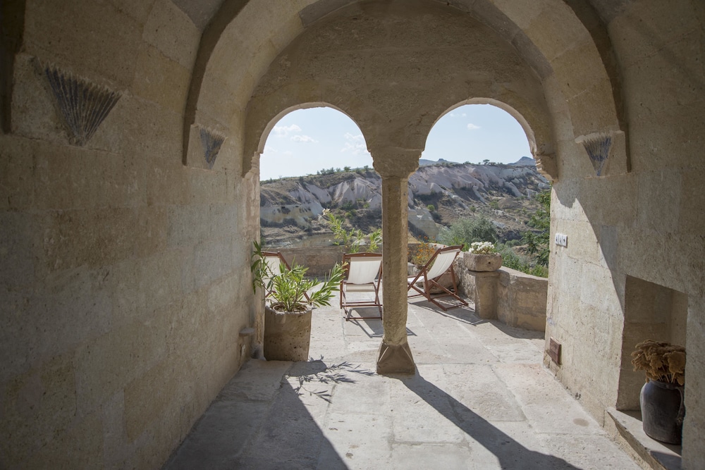 Les Maisons De Cappadoce 74/75