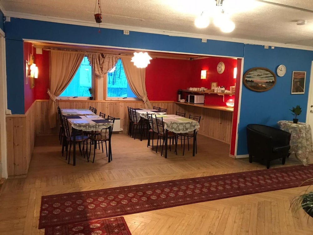 Barents Frokosthotell 38/60