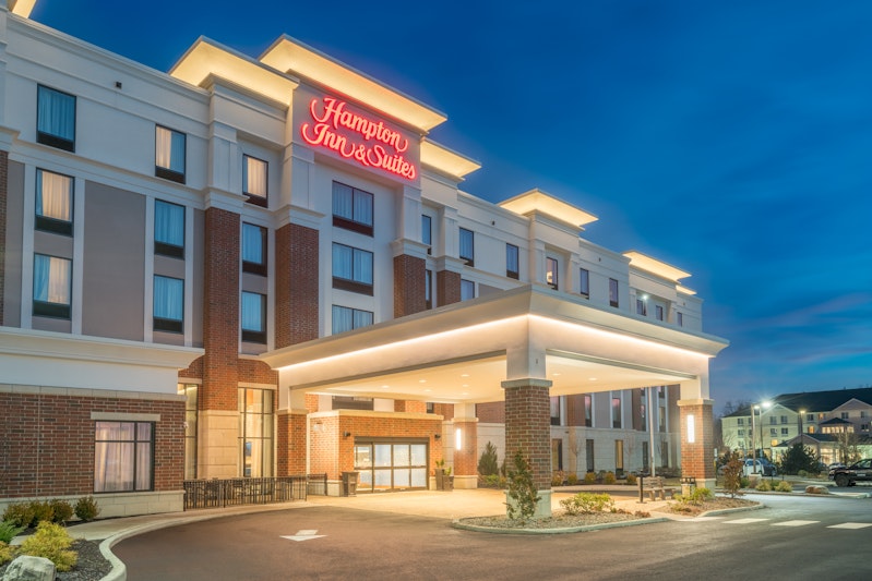 Hampton Inn & Suites Newburgh Stewart Airport 2/39
