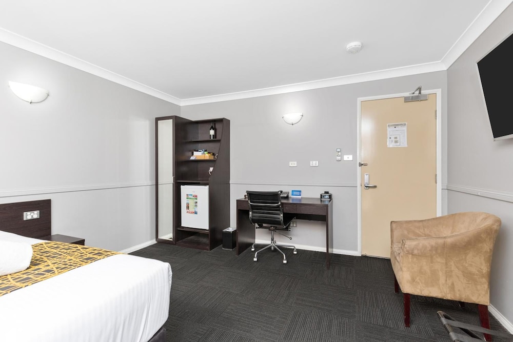 The Stirling Rockhampton 30/59
