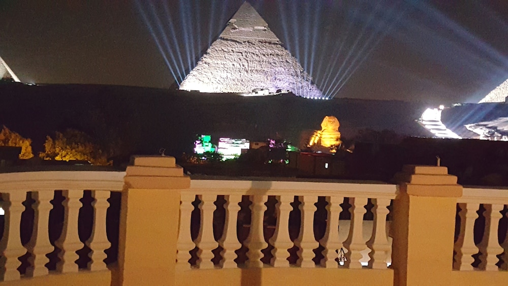 Royal Pyramids Inn 6/50
