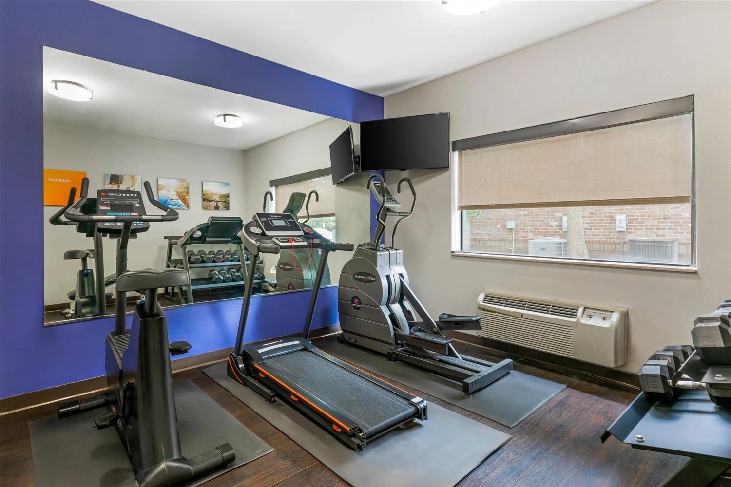 Comfort Inn & Suites Covington - Mandeville 16/32