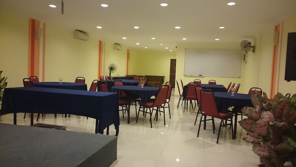 Sun Inns Hotel Cheras 52/57