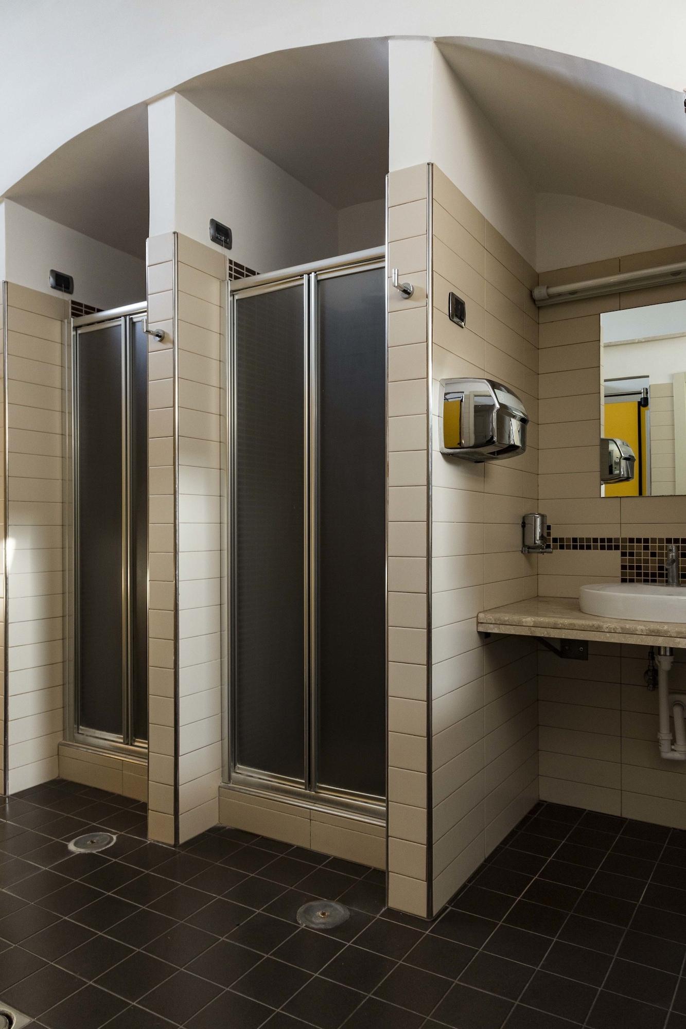 Female Dorm, External Bathroom