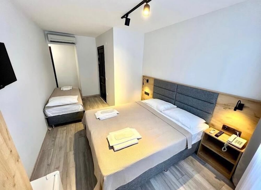 Marine House Boutique Hotel 11/51