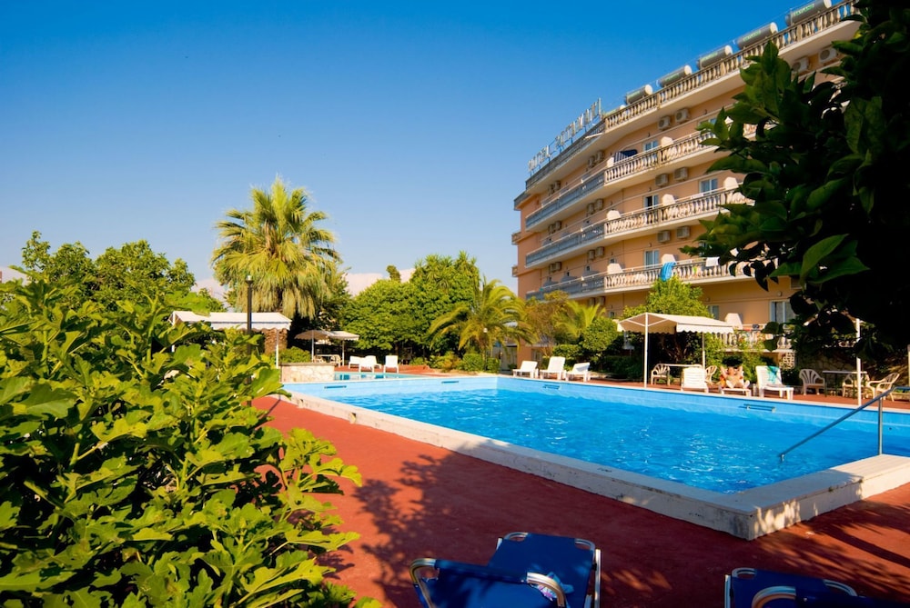 Potamaki Beach 84/86