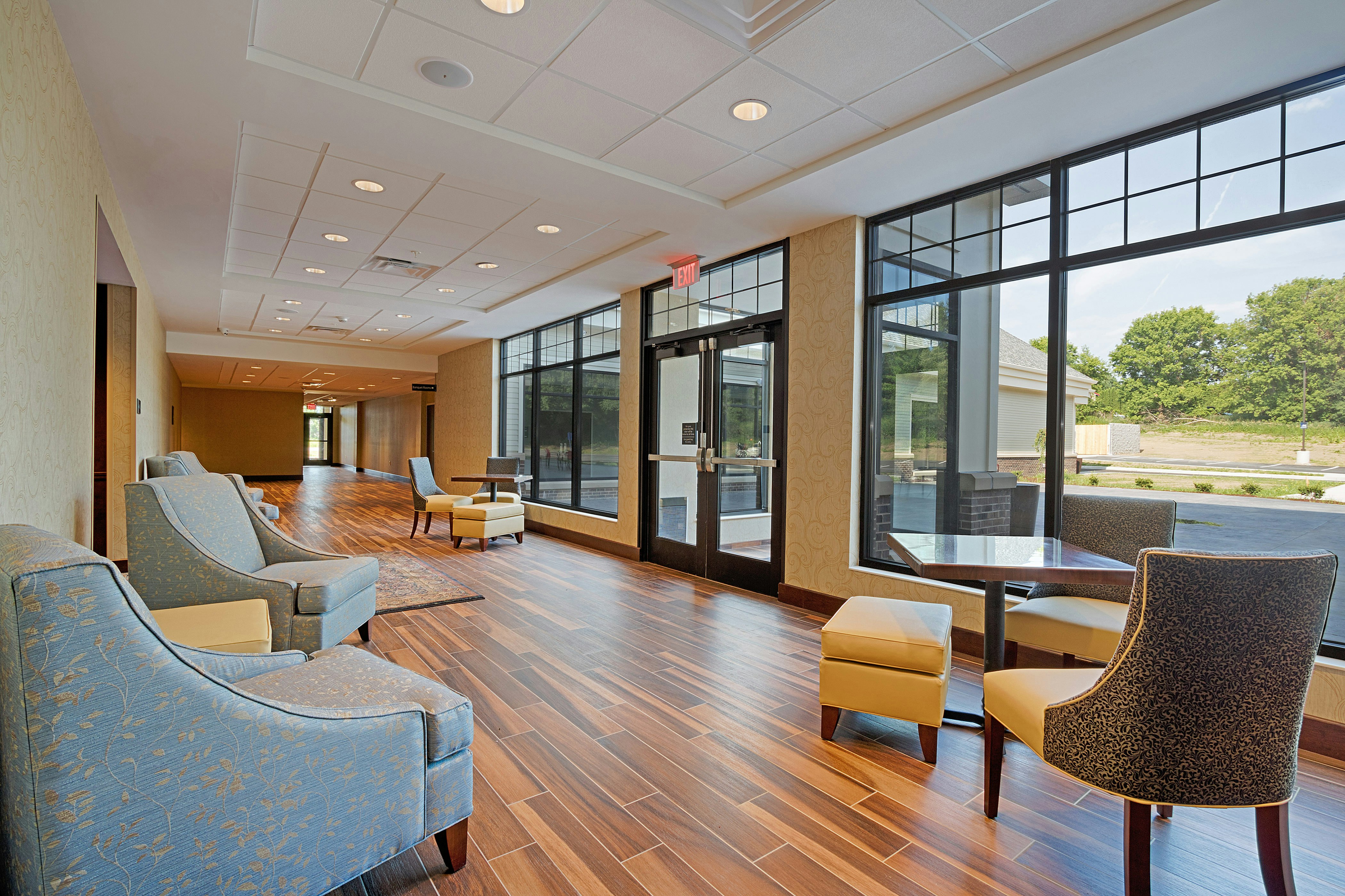 Hampton Inn Suites Cazenovia Ny 7/41