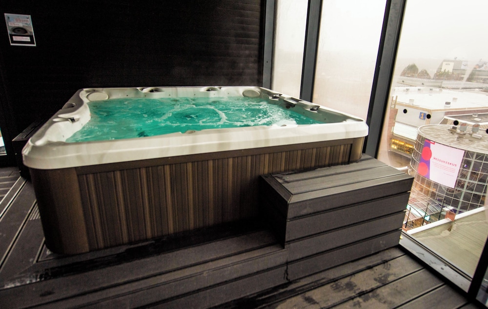 Holiday Inn Helsinki Expo Ex Holiday Inn Helsinki Exhibition Convention Centre 42/72