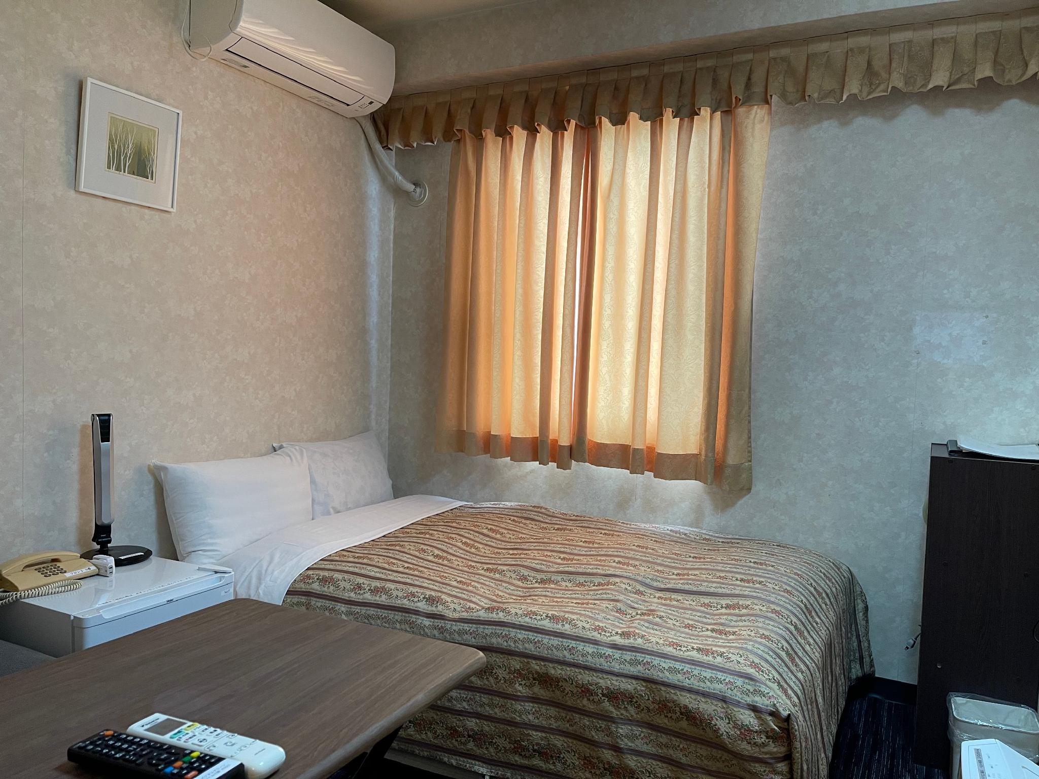 Semi Room, Standard, Semi Double Bed, Smoking