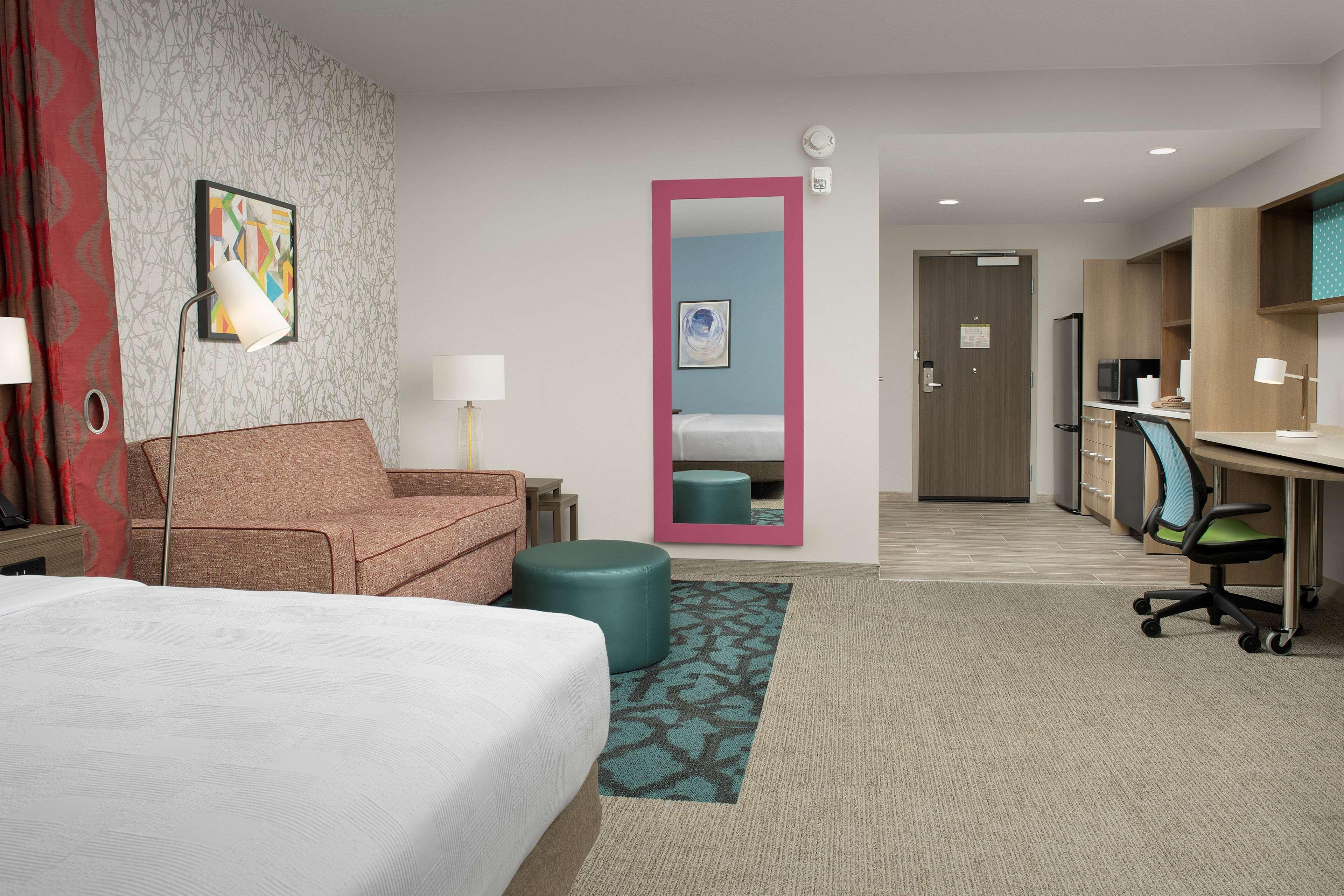 STUDIO, SUITE, KING BED, ACCESSIBLE