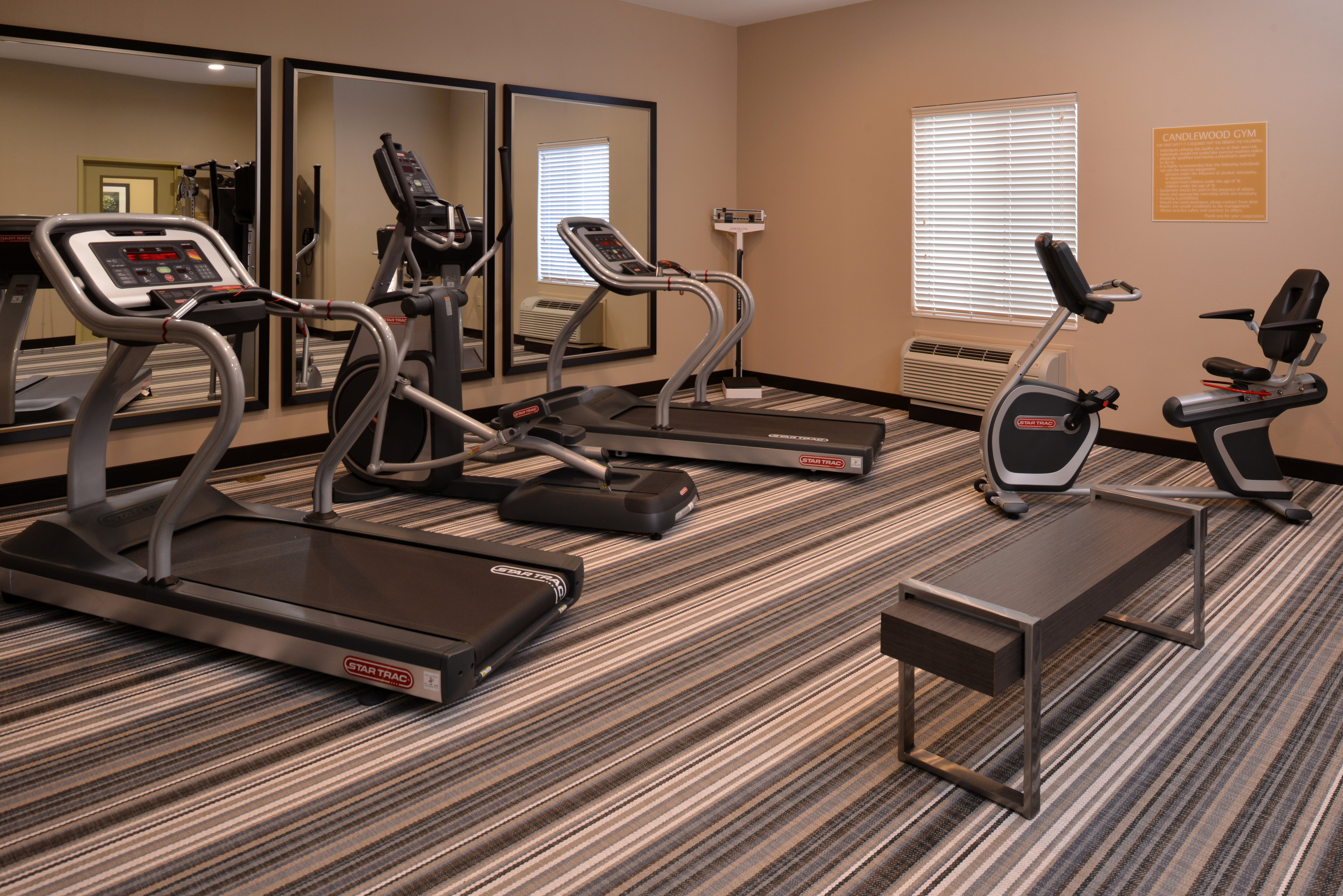 Candlewood Suites Morgantown Univ West Virginia 33/61