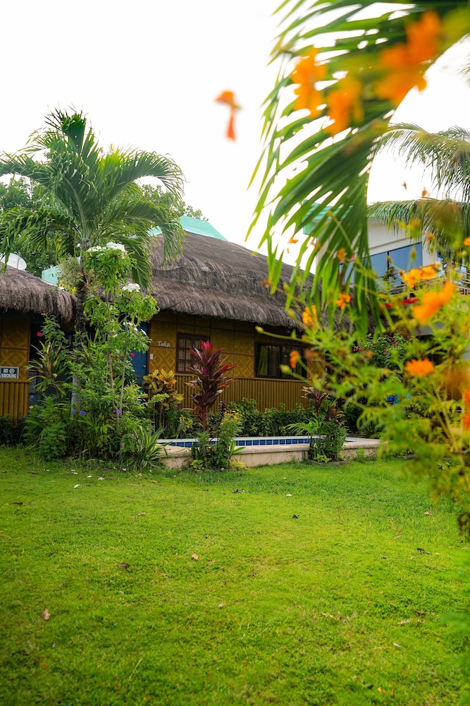 Villa De Gloria 56/65