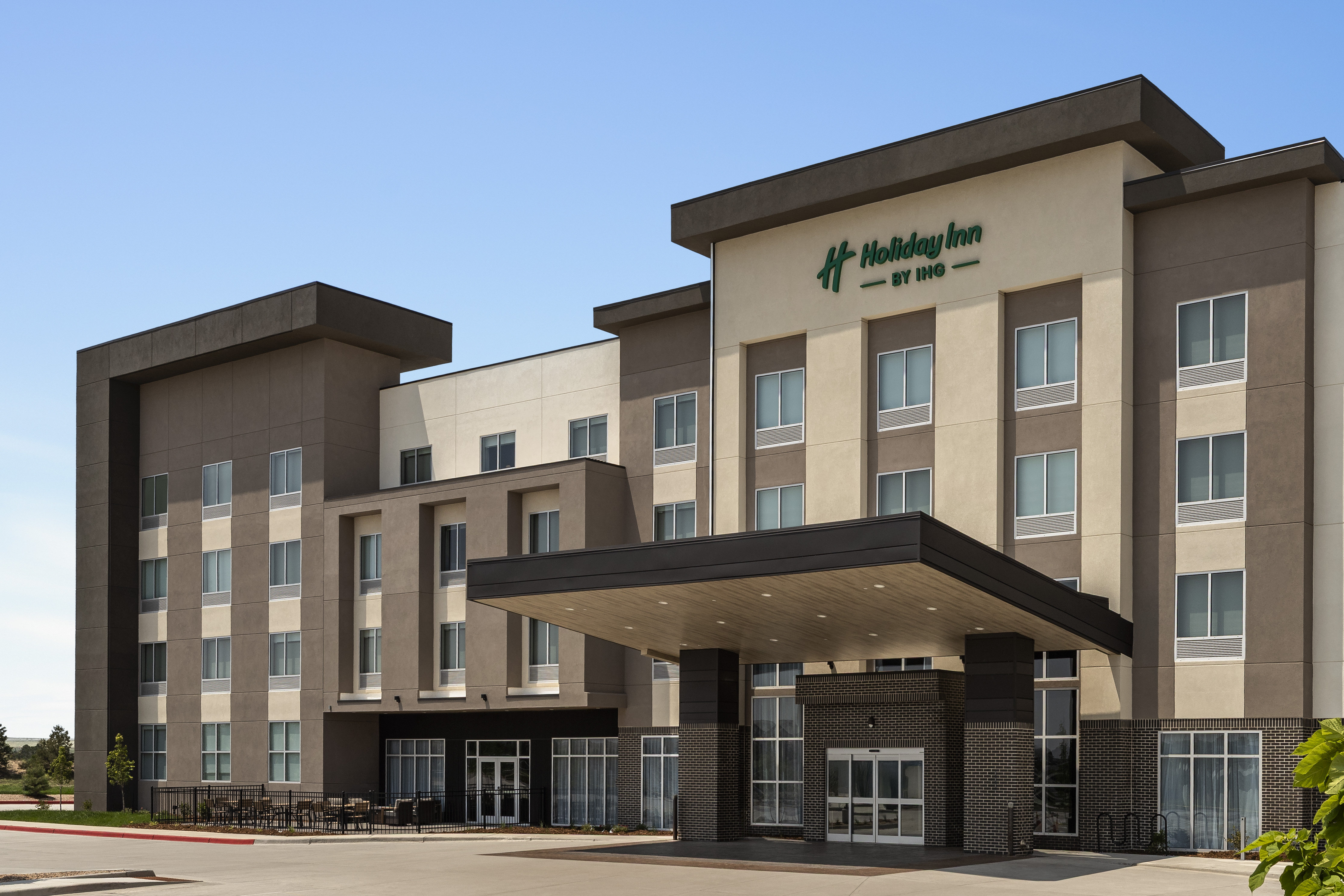 Holiday Inn Hotel And Suites Commerce City Denver Airport 2/50