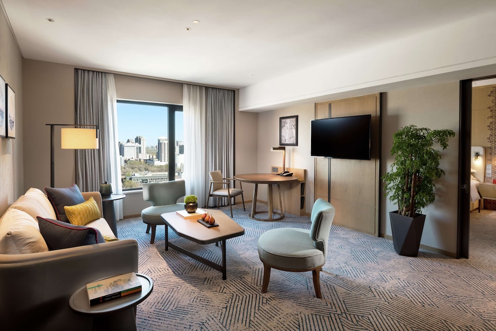 Hilton Beijing 49/85