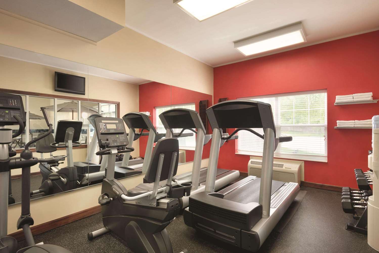 Country Inn & Suites By Radisson, Des Moines West, IA 29/48
