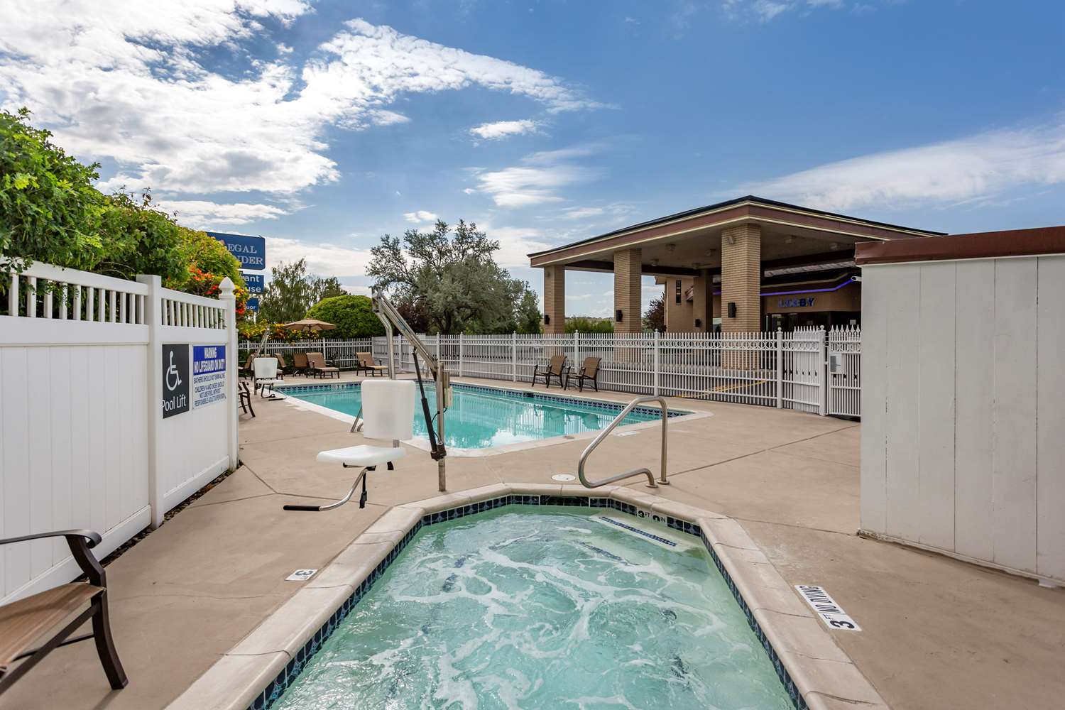 Best Western Dunmar Inn 44/45