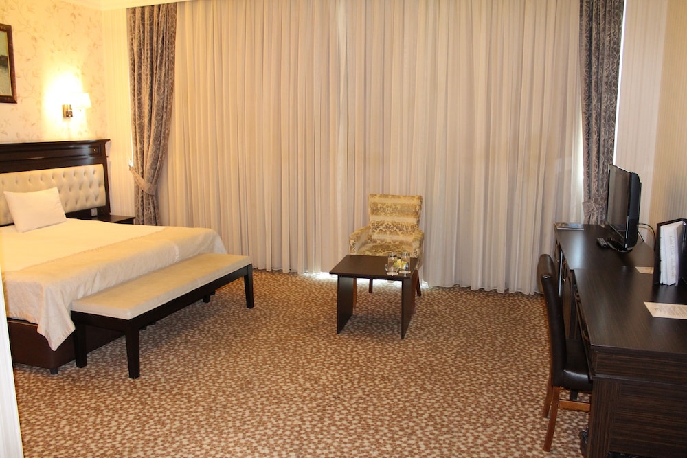NEW BAKU HOTEL 15/50