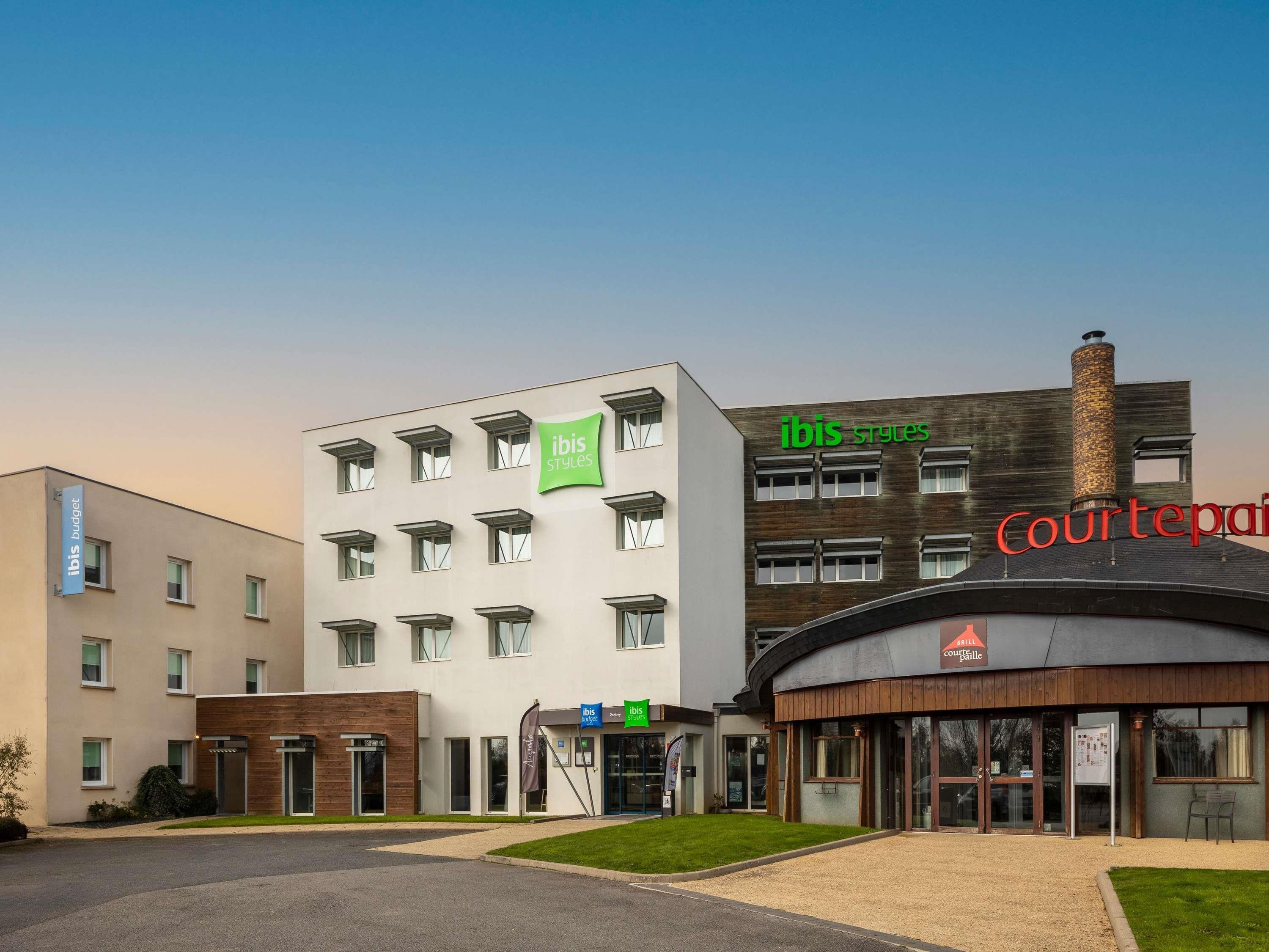 Ibis Budget Pontivy 1/43