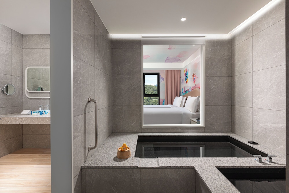 Wyndham Sun Moon Lake 75/78