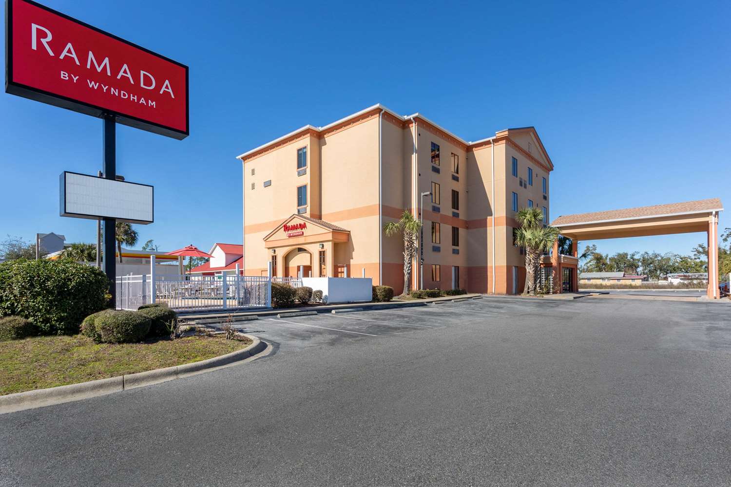 Ramada by Wyndham Panama City 46/51