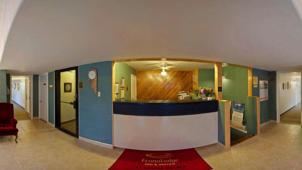 Econo Lodge Inn Suites Saint John 13/38