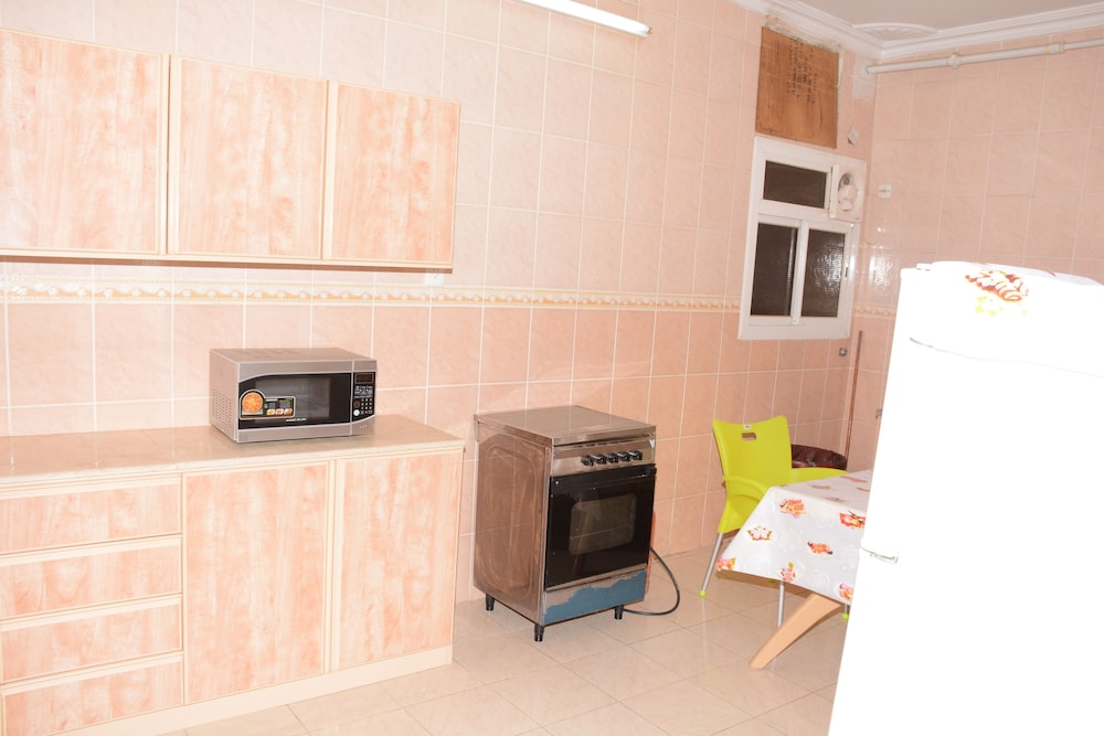 Al Eairy Furnished Apts Al Madinah 14 20/28