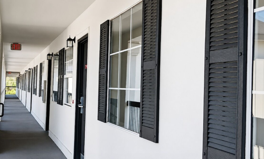 Stratus Suites Boutique Hotel 1/39