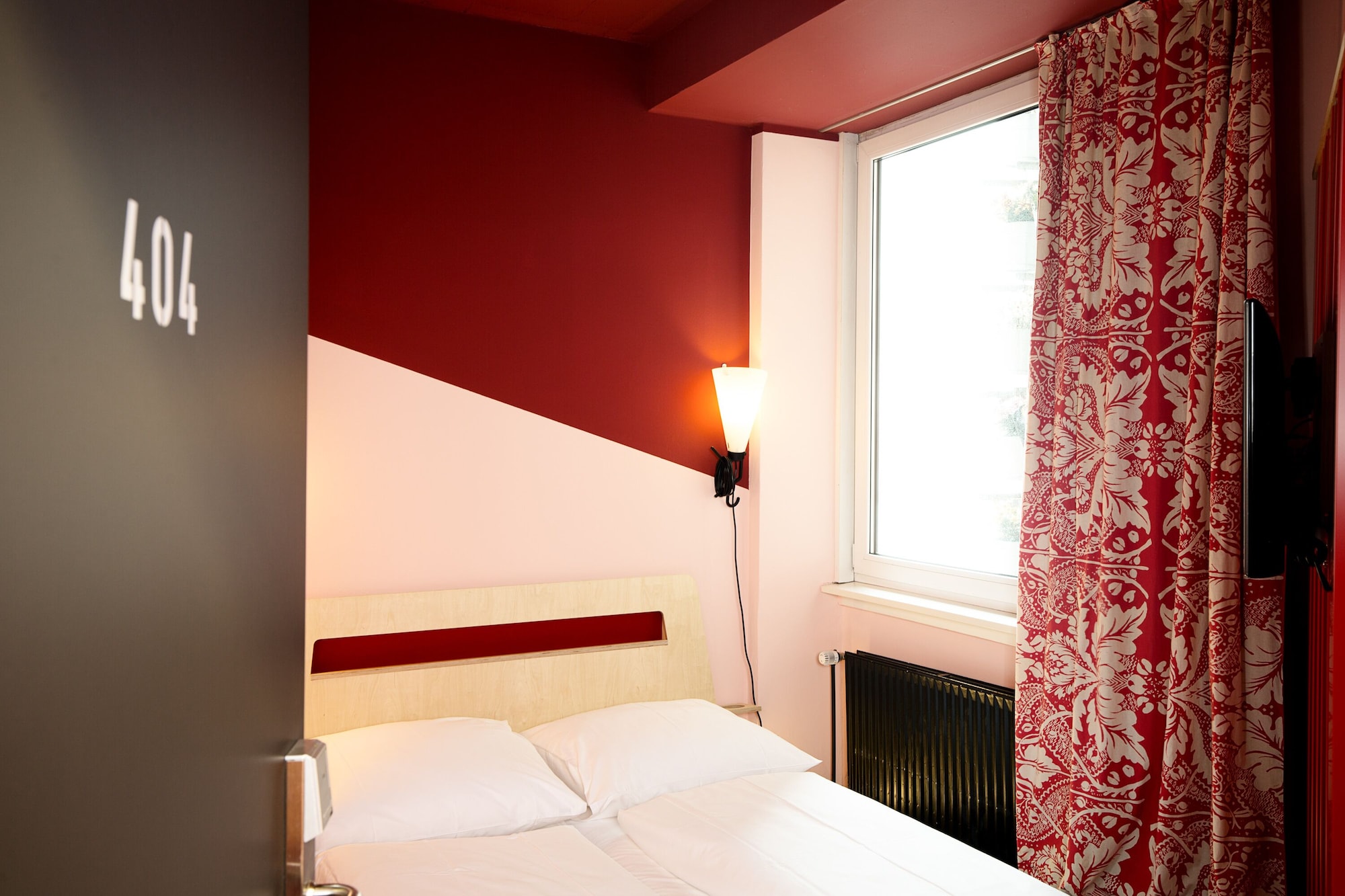 MINI, DOUBLE BED