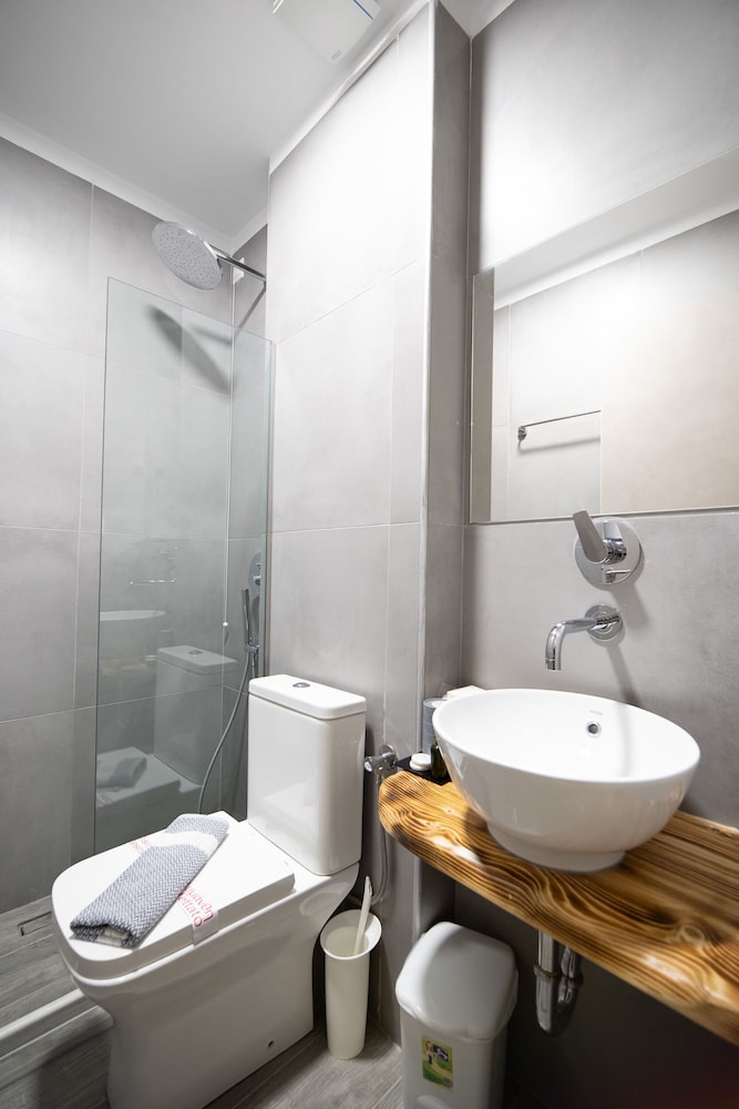 Philippos Hotel 60/63