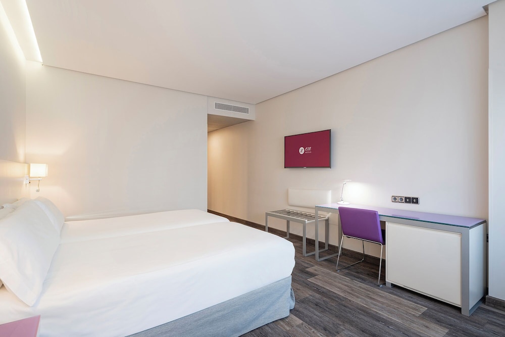 Room, Double Bed