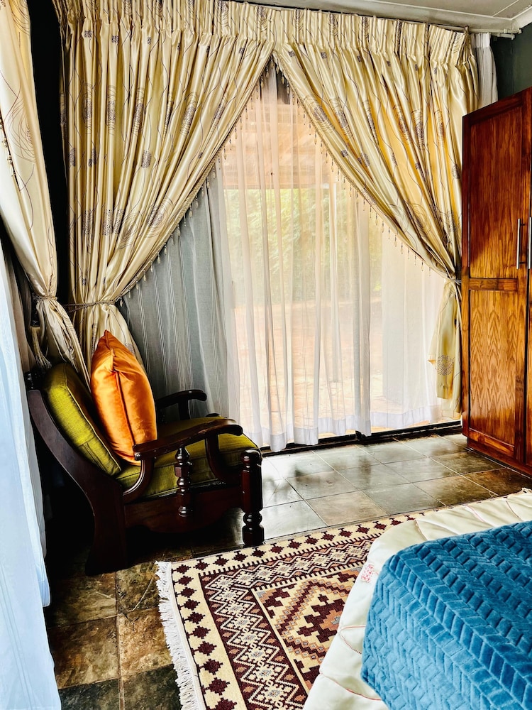 Copacopa Lodge And Conference Centre 25/50