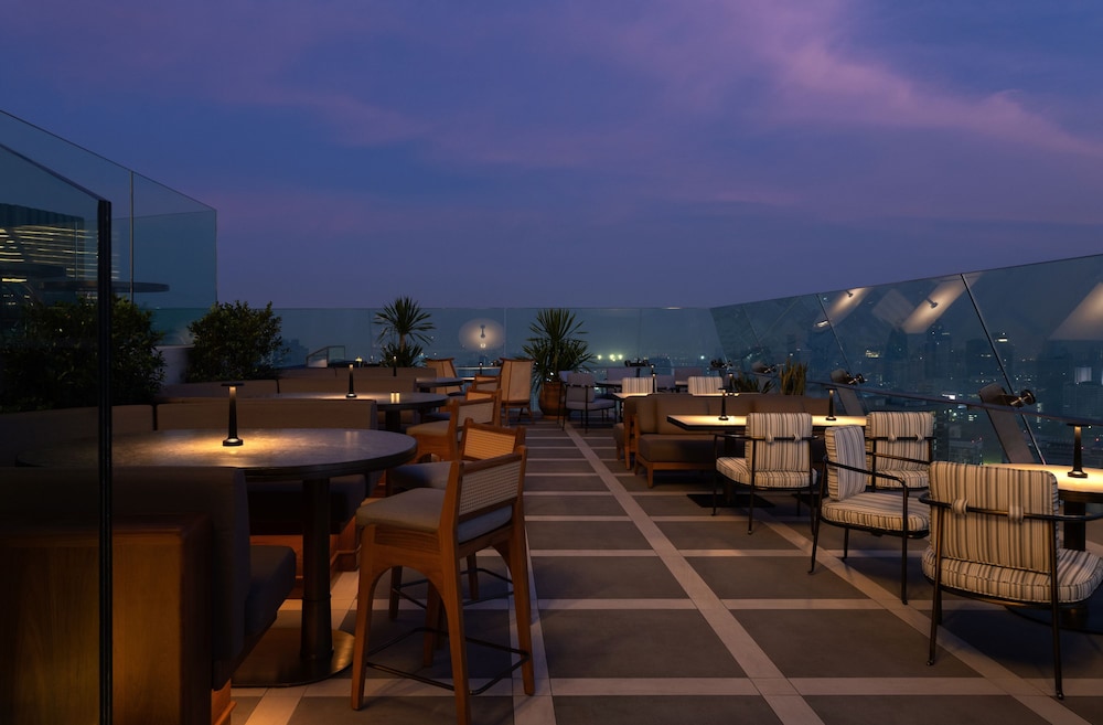 Dusit Thani Bangkok 36/58
