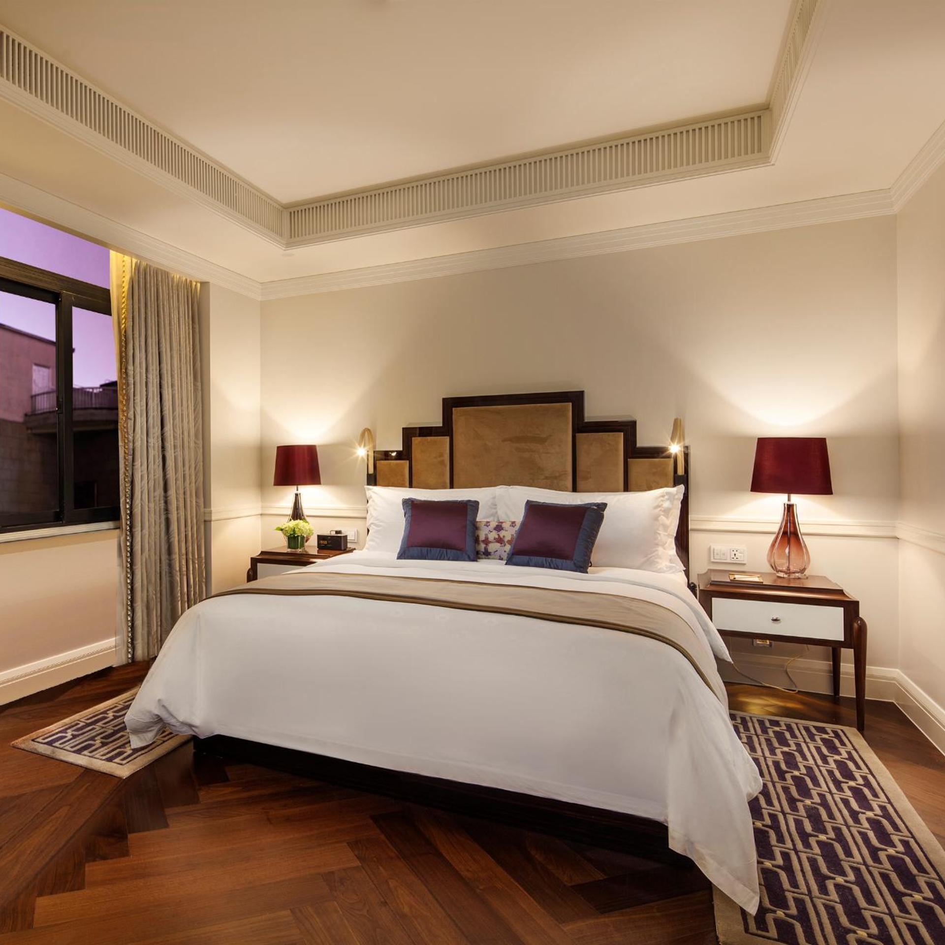 Extreme, Double or Twin Bed