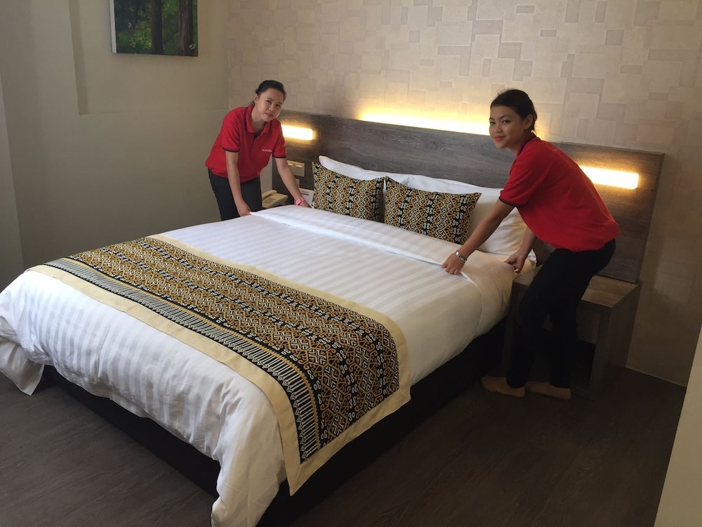 Ajang Hotel 34/48